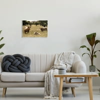 Stupell Industries tri goveda opuštajuće pašnjake pašnjaka seoska poljoprivredna stabla fotografija Neuramljena Umjetnost Print Wall Art, dizajn Daphne Polselli